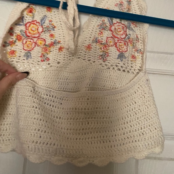 White/floral knit crop top - Picture 3 of 3